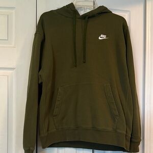 Nike Club Fleece Men's Forest Green Hoodie